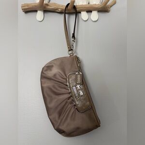 Coach Amanda Satin Women's Wristlet‎ Gray 42032 K